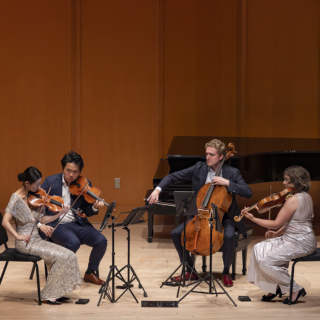 Folk Voices: Dvořák Dumky Trio 